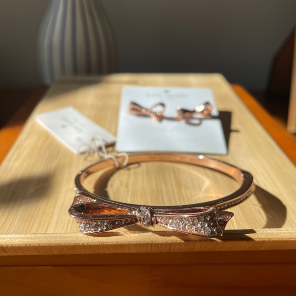 Kate Spade Matching Bow Bangle and Earring Set - Picture 1 of 7